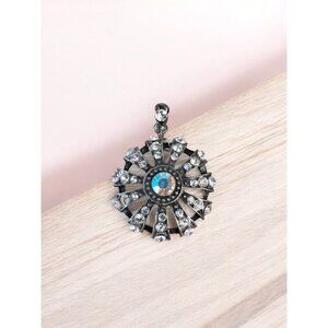 Aurora Borealis Radiant Circle Pendant